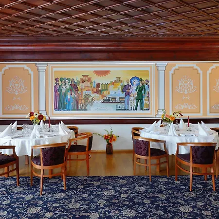 Augusta Hotel