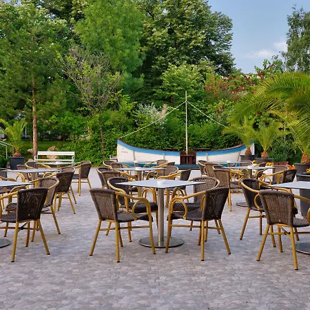 аугуста Хисаря