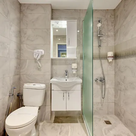Augusta Hotel 3*